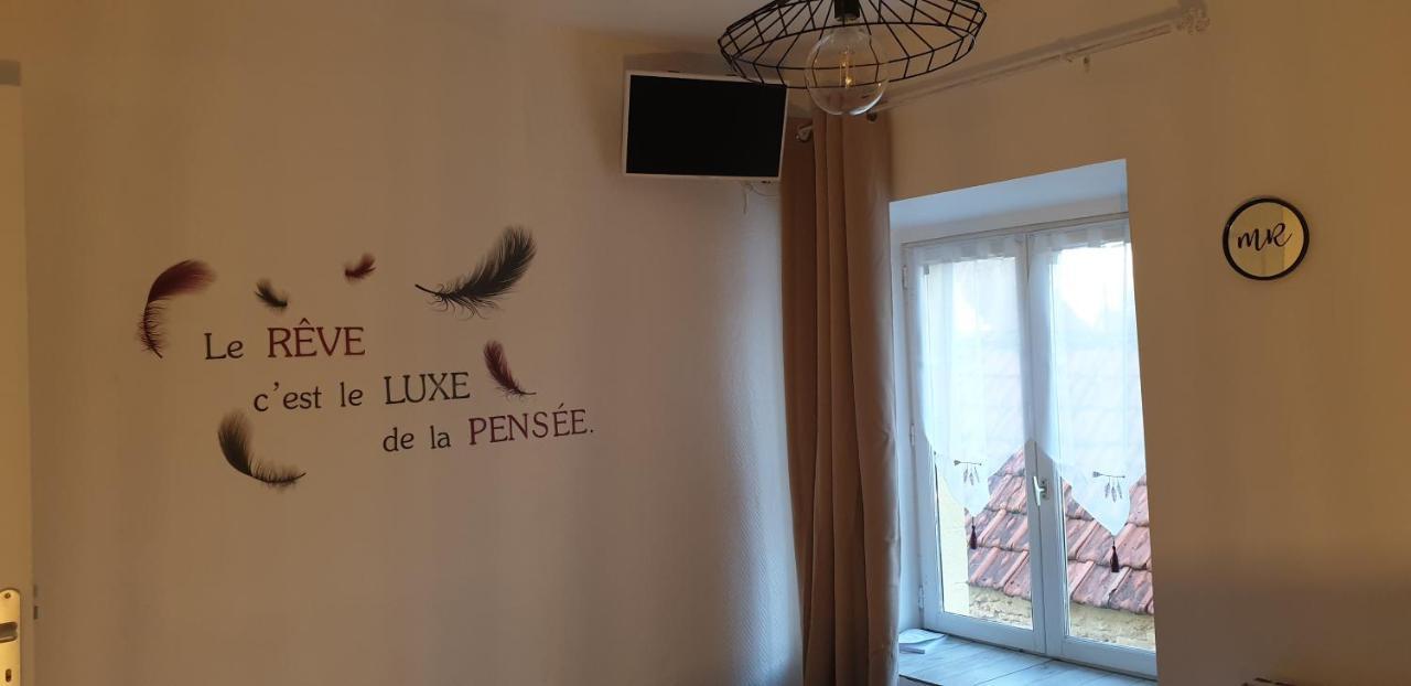 Petite Maison En Pierre Au Coeur Du Perigord Noir Proche De Sarlat Et Rocamadour Salignac Eyvigues Exterior photo